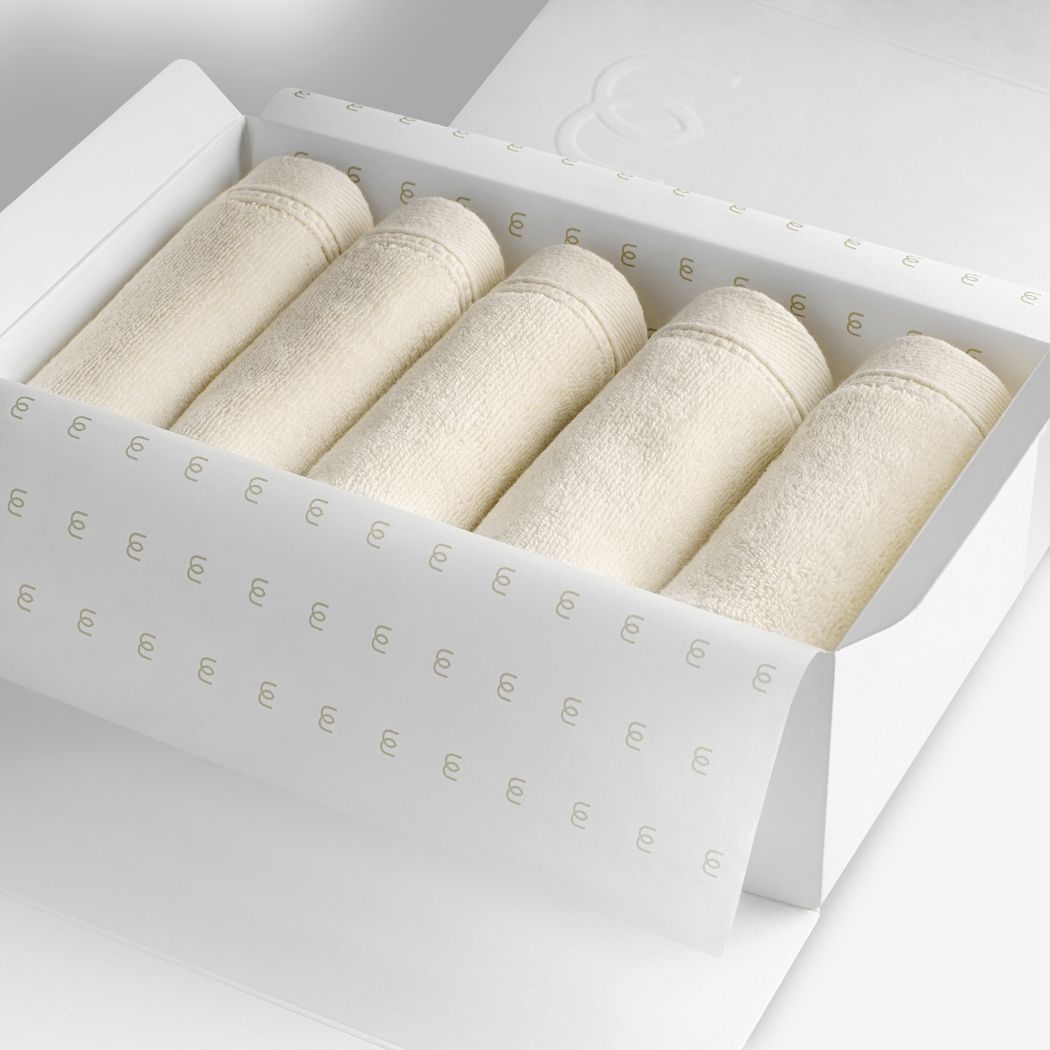 Linen organic cotton washcloth set.