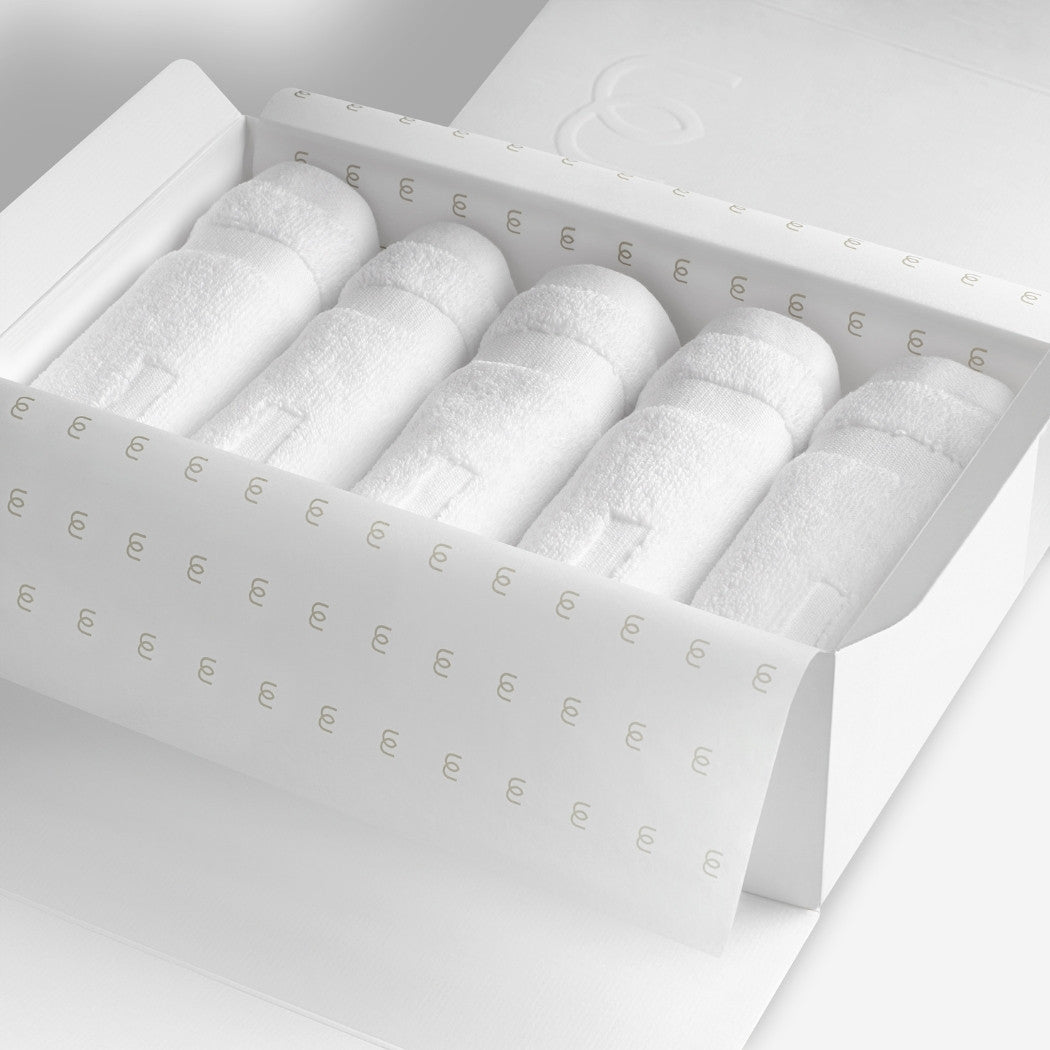 White washcloth set.